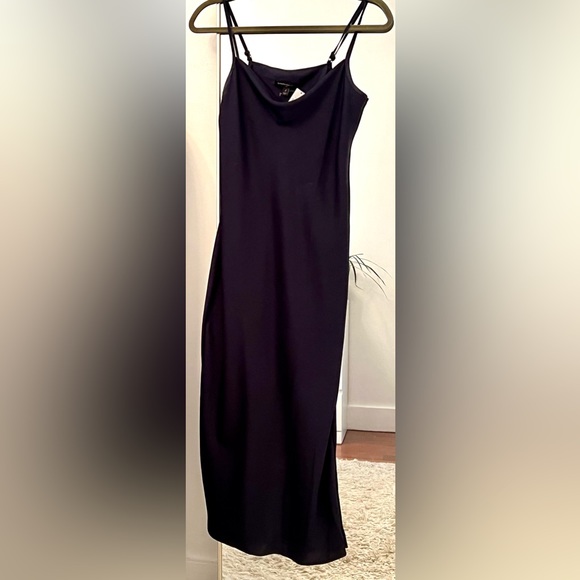 Banana republic slip dress - Picture 2 of 5